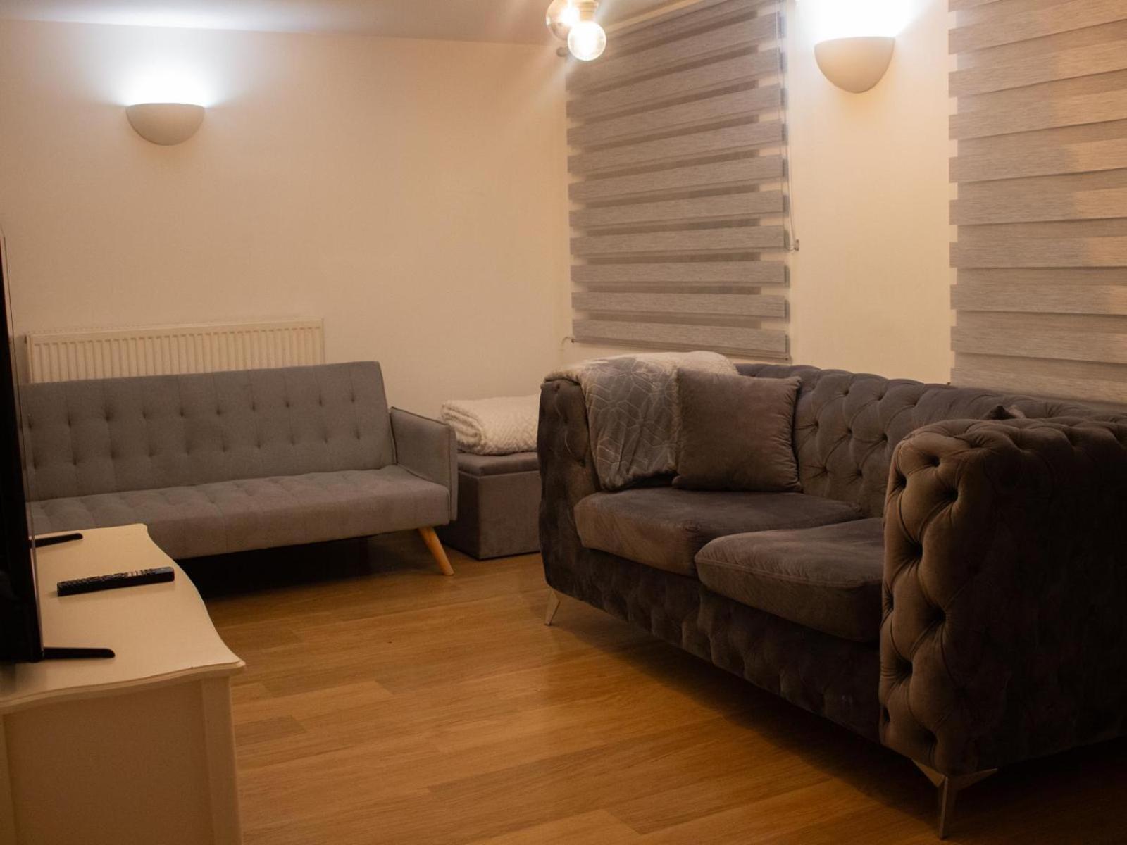 Spacious, Lovely 2 Bedroom Flat In Woolwich Appartamento *