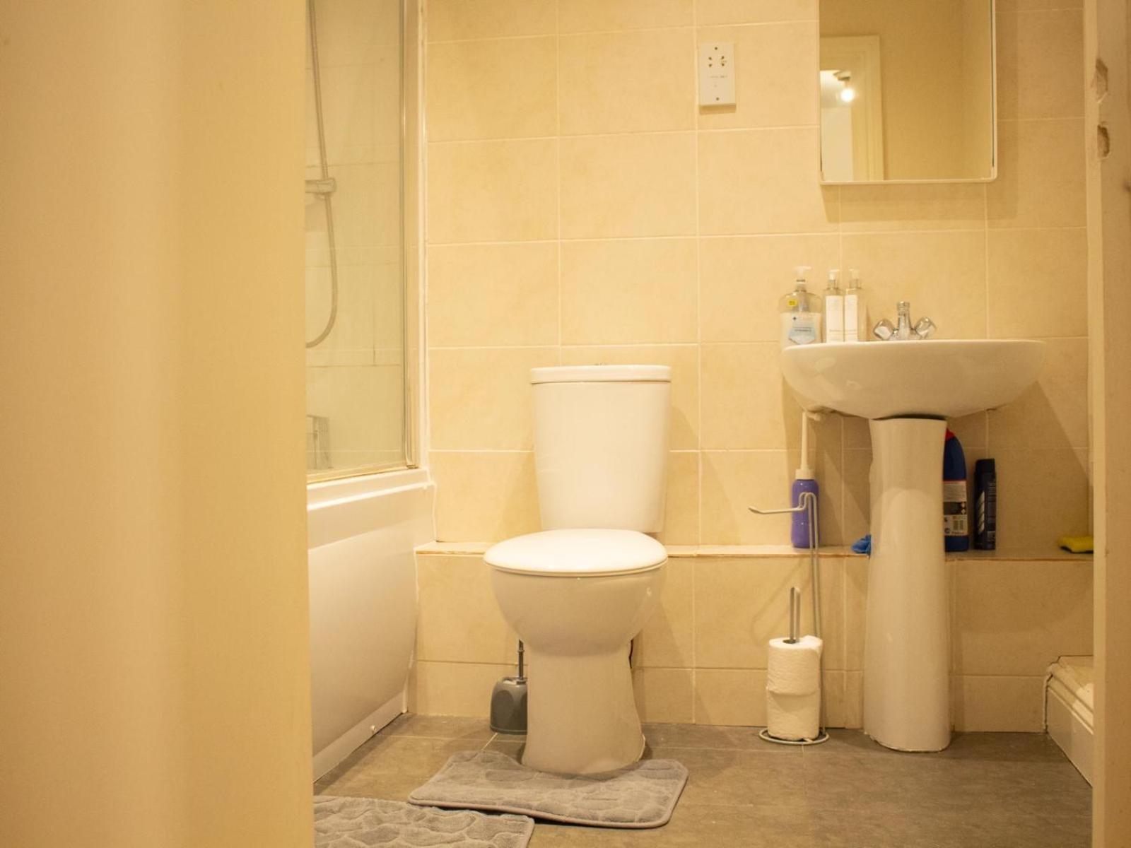 Spacious, Lovely 2 Bedroom Flat In Woolwich Appartamento